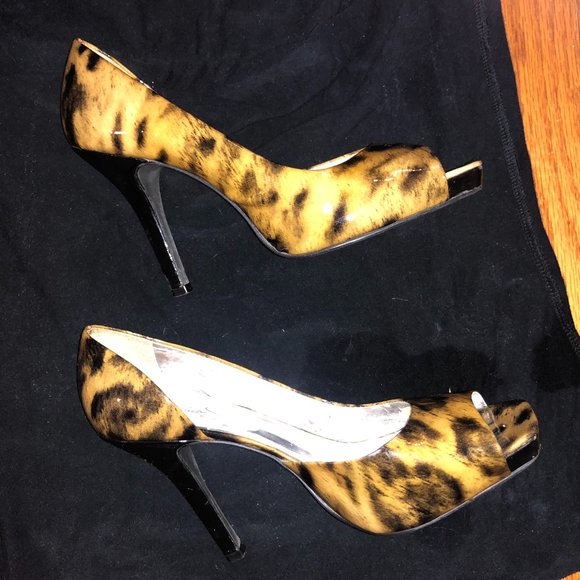 Jessica Simpson Josette Leopard d'Orsay Peep Pump - Picture 4 of 5